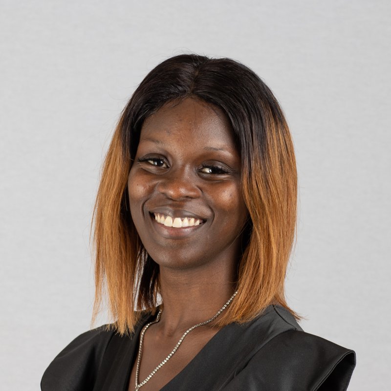 Actor headshot of a smiling woman with ombre hair